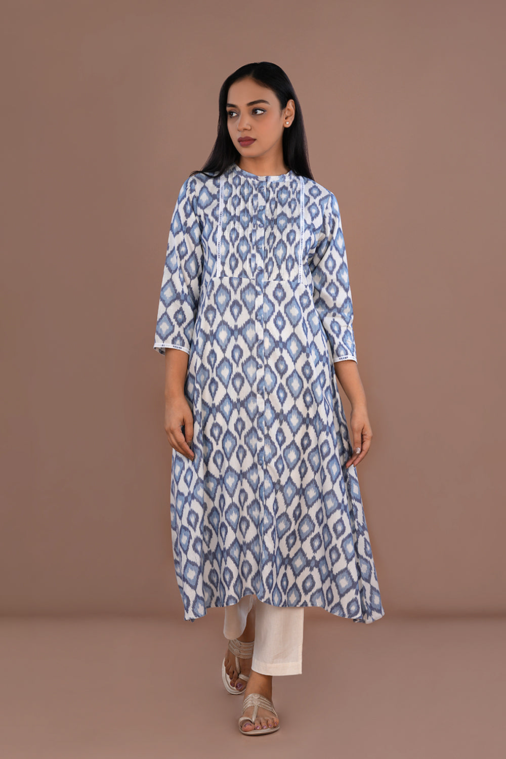 Image of Off White Cotton Pochampally Ikat Kurti